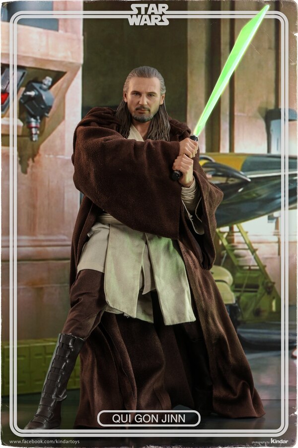 Hot Toys Star Wars: Episode I Qui-Gon Jinn 1:6 Scale Figure Final Product  Images
