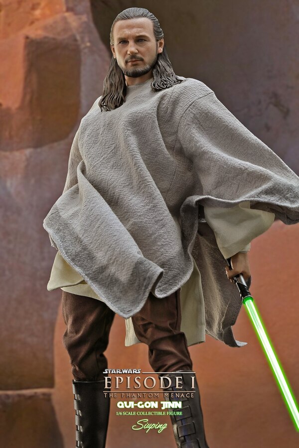 Hot Toys Star Wars: Episode I Qui-Gon Jinn 1:6 Scale Figure Final Product  Images
