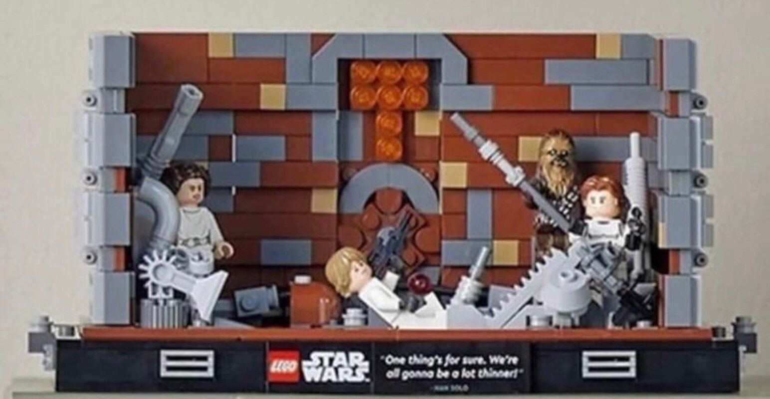 LEGO® Star Wars review: 75329 Death Star Trench Run, 75330 Dagobah Jedi  Training & 75339 Death Star Trash Compactor