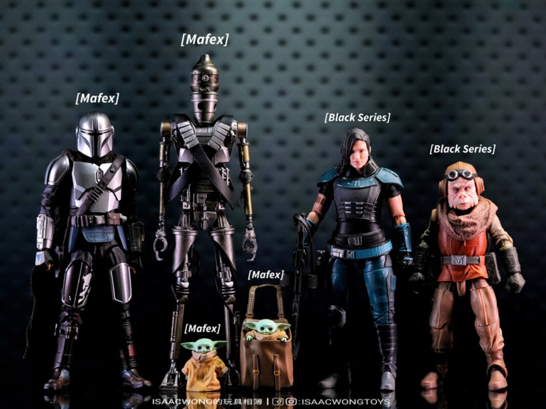 Medicom - IN HAND Images of the MAFEX Star Wars Mandalorian IG-11