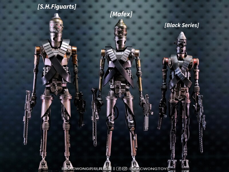 Medicom - IN HAND Images of the MAFEX Star Wars Mandalorian IG-11